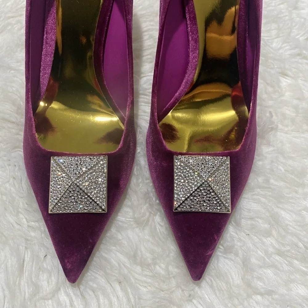 New Valentino Garavani stud pumps in rose‎ violet size 41EU